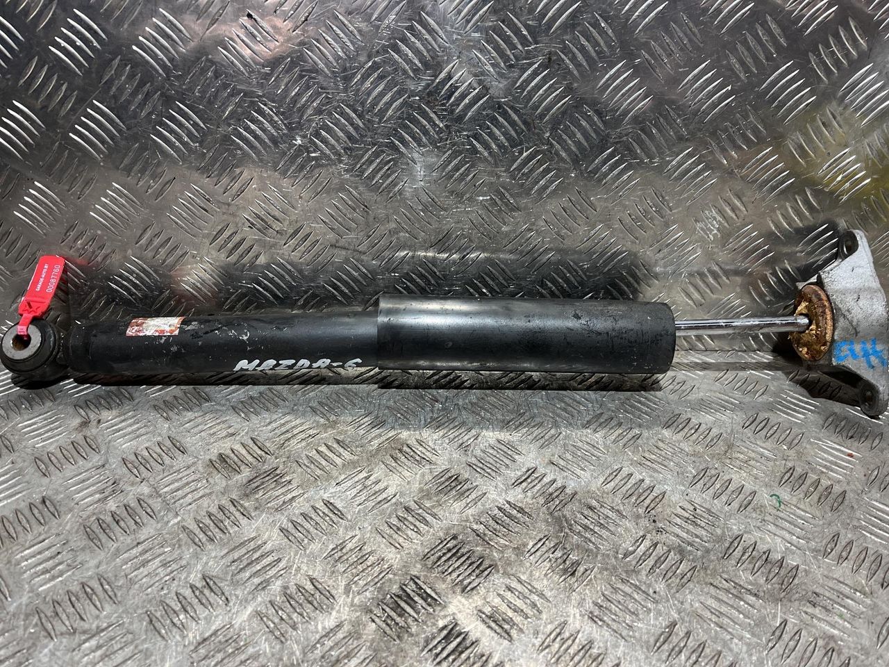 амортизатор задний Mazda 6 GJ 2014, 2.0 л., PE-VPH, бензин, АКПП, седан, K5204, GHK528700D