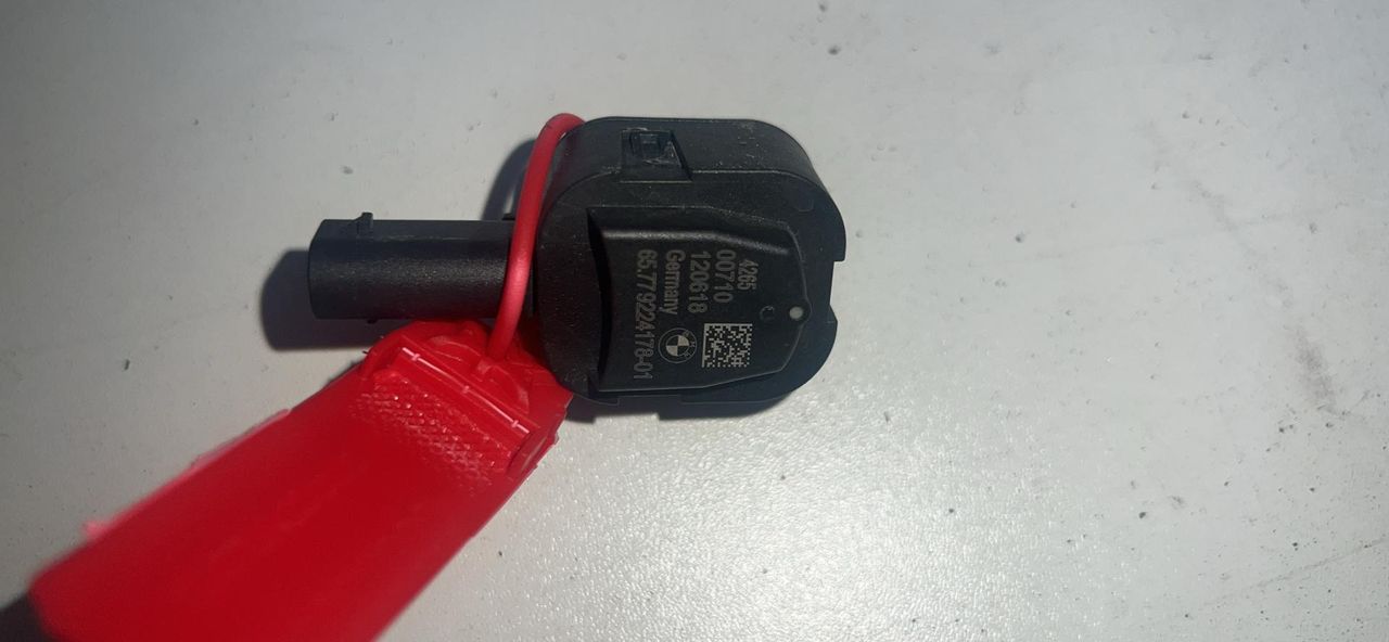 датчик удара BMW 5 серия F07/F10/F11 2012, 2.0 л., N20 B20 A, бензин, АКПП, седан, 6577922417801