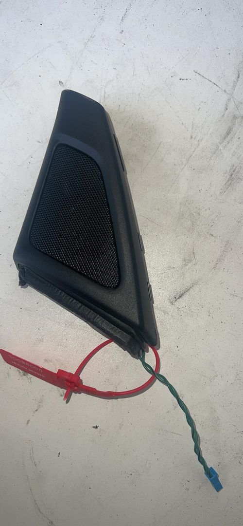 динамик двери BMW 5 серия F07/F10/F11 2012, 2.0 л., N20 B20 A, бензин, АКПП, седан, 9175695