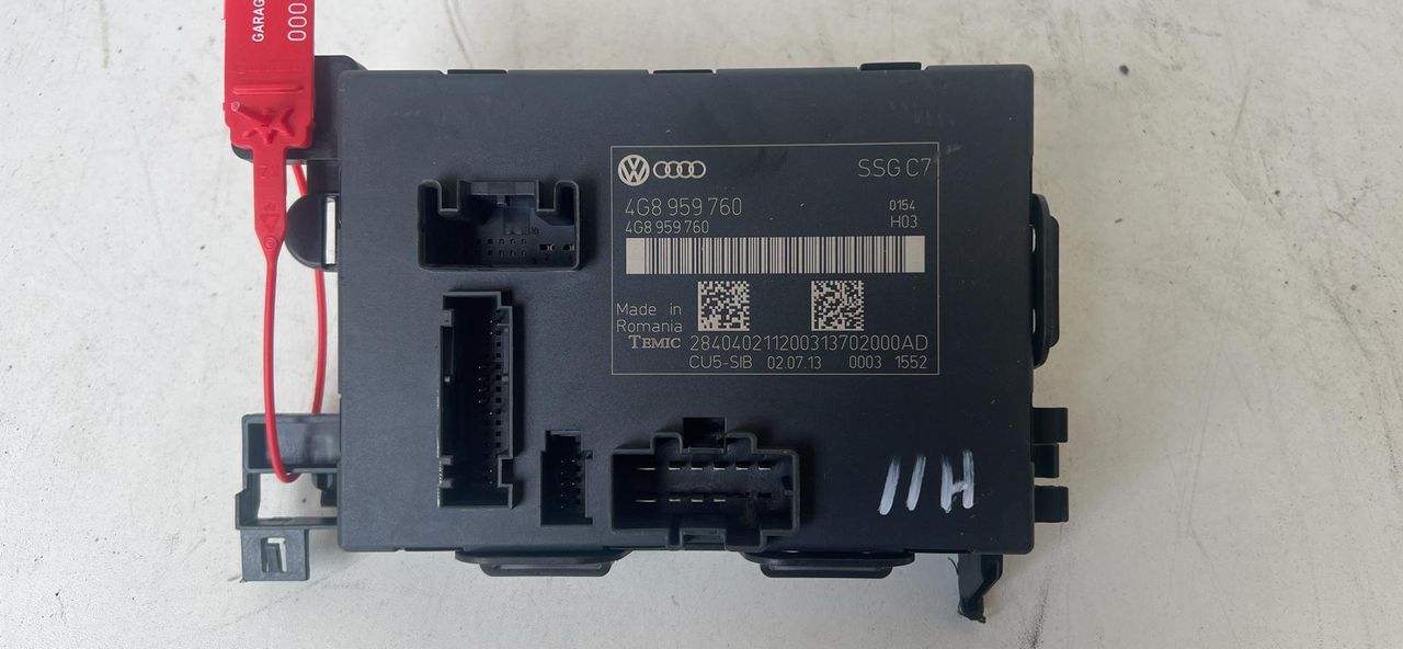блок управления сиденьем Audi A6 4G/C7 2013, 2.8 л., CHVA, бензин, АКПП, седан, полный привод, 4G8959760