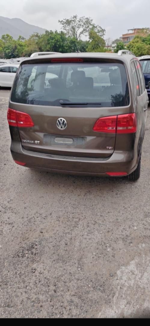 Volkswagen Touran 2-й рест. 2013