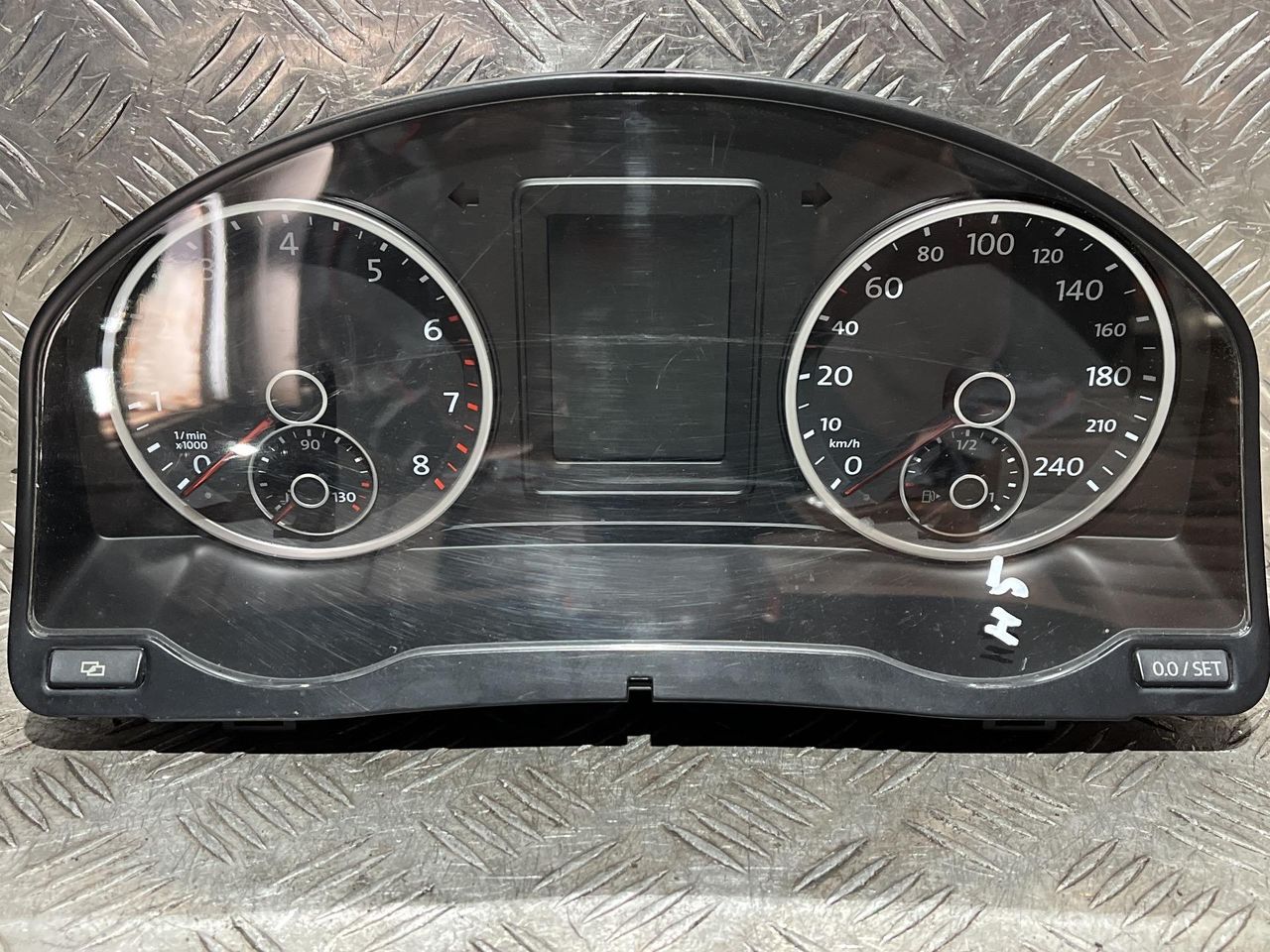 щиток приборов (приборная панель) Volkswagen Tiguan 1 поколение 2008, 2.0 л., CAWB, бензин, АКПП, внедорожник 5 дв., полный привод, 5N0920871A