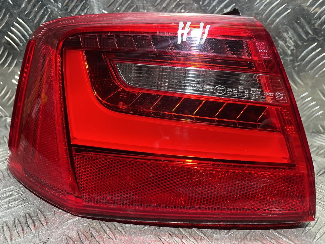 фонарь задний левый Audi A6 4G/C7 2013, 2.8 л., CHVA, бензин, АКПП, седан, полный привод, 4G5945095A
