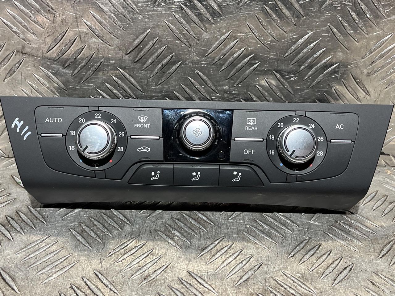 блок управления печки / климат-контроля Audi A6 4G/C7 2013, 2.8 л., CHVA, бензин, АКПП, седан, полный привод, 4G0820043AB, A2C81395100