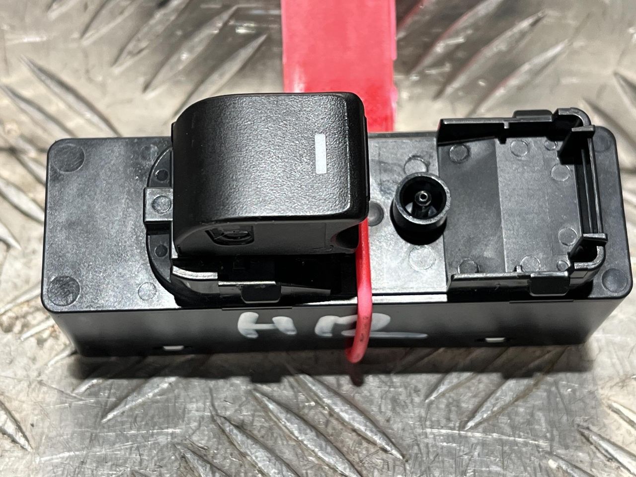 кнопка стеклоподъемника двери передней правой Mazda 6 GJ 2014, 2.0 л., PE-VPH, бензин, АКПП, седан, GKL166370A, 5AB131EB03