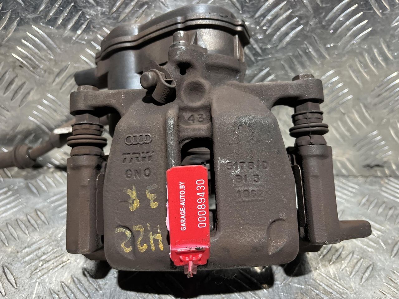 суппорт задний правый Audi A6 4G/C7 2012, 2.0 л., CDNB, бензин, АКПП, седан, 4G0615404, 32337647C, 5178D