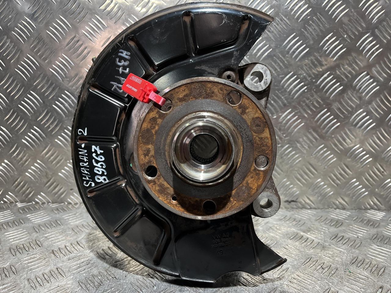 ступица передняя правая Volkswagen Sharan 2 поколение 2011, 2.0 л., CCZA, бензин, АКПП, минивэн, 3C0407258F