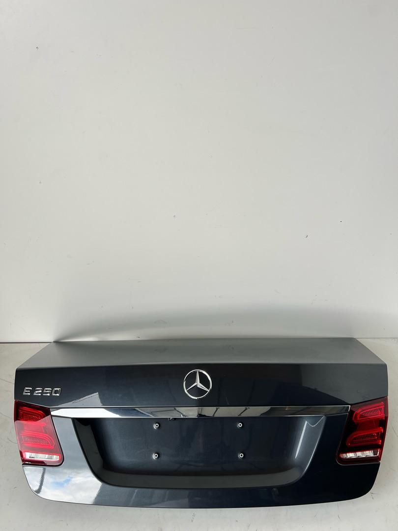крышка багажника (дверь 3-5) Mercedes-Benz E-Класс W212 [рестайлинг] 2015, 2.0 л., M 274.920, бензин, АКПП, седан, A2127500975