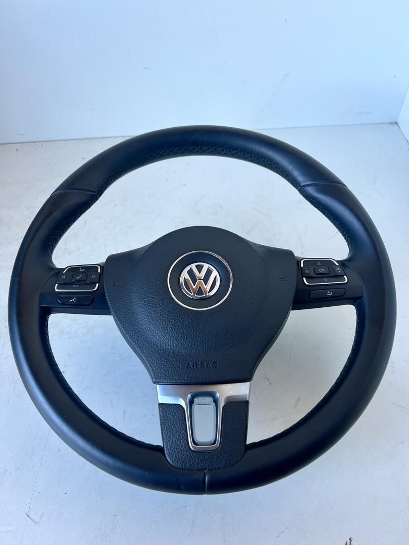руль Volkswagen Passat B7 2014, 1.4 л., CAXA, бензин, АКПП, седан, 3S8419091BE, 3C8880201AA - фото №1