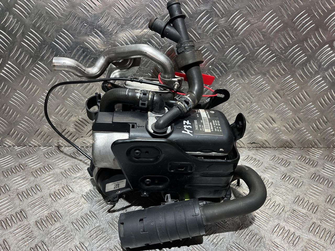 автономный отопитель (Webasto) Volkswagen Sharan 2 поколение 2011, 2.0 л., CCZA, бензин, АКПП, минивэн, 7N0815065, 9020400B, 000018031232, 9021739B, 9020876A