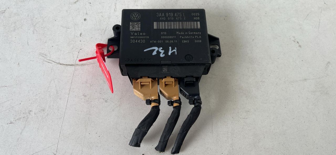 блок управления парктрониками Volkswagen Passat B7 2011, 2.0 л., CCZB, бензин, АКПП, универсал, 3AA919475L