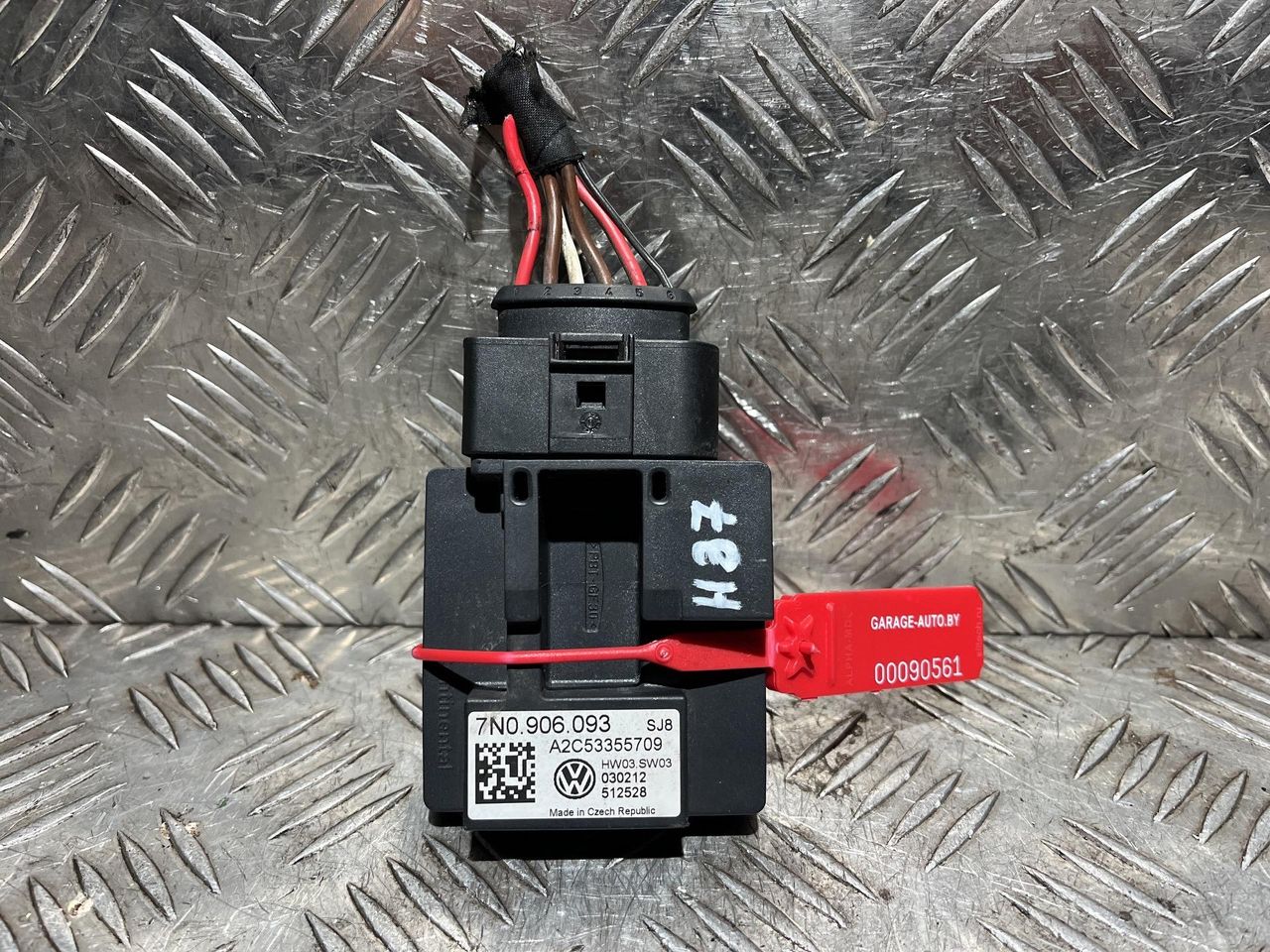 блок управления топливным насосом Volkswagen Sharan 2 поколение 2011, 2.0 л., CCZA, бензин, АКПП, минивэн, 7N0906093, A2C53355709