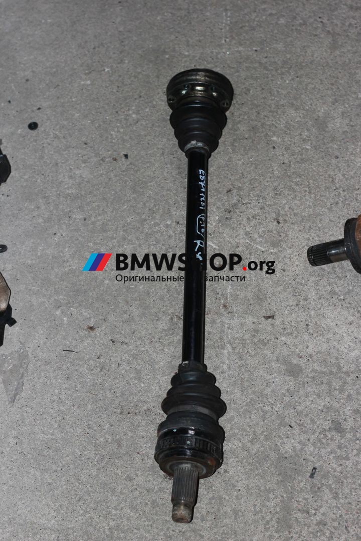 полуось задняя (приводной вал, ШРУС) BMW 1 серия E81/E82/E87/E88 [рестайлинг] 2009, 1.6 л., N43 B16 A, бензин, АКПП, хетчбэк 5 дв., 33217523960