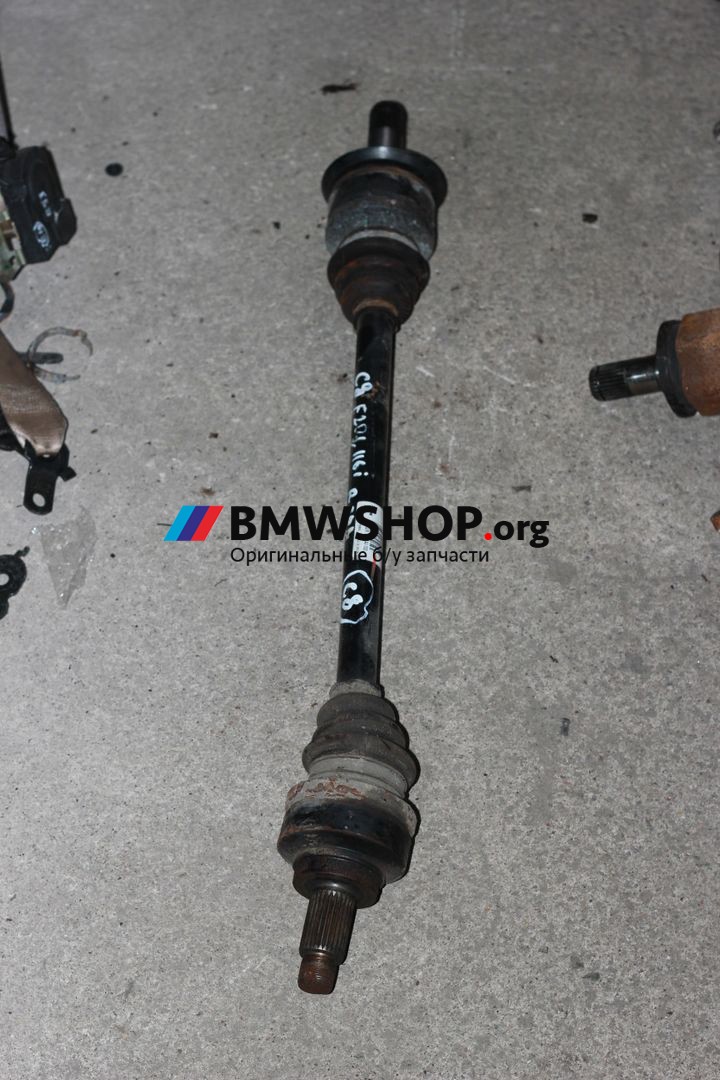 полуось задняя (приводной вал, ШРУС) BMW 1 серия F20/F21 2014, 1.6 л., N13 B16 A, бензин, АКПП, хетчбэк 5 дв., 33207629302