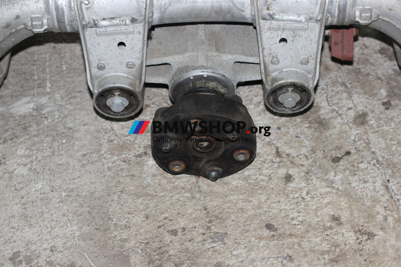 муфта кардана BMW 5 серия F07/F10/F11 2010, 3.0 л., бензин, АКПП, синий, седан, 26117610061