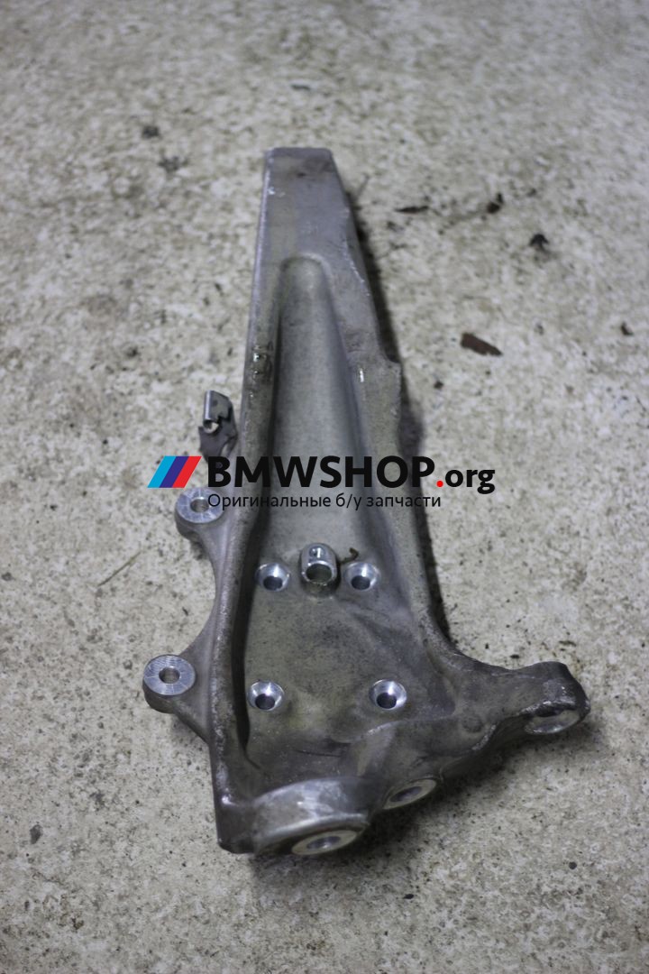 кулак поворотный левый BMW 7 серия F01/F02 2010, 4.4 л., бензин, АКПП, schwarz 2 (668), седан, 31216775767