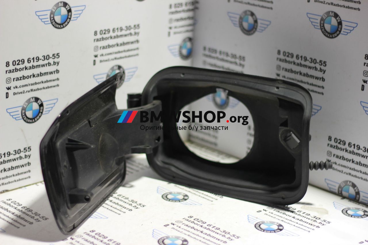 лючок топливного бака BMW 5 серия F07/F10/F11 2011, 2.0 л., дизель, МКПП, черный 475, седан, правый руль, 51177204365