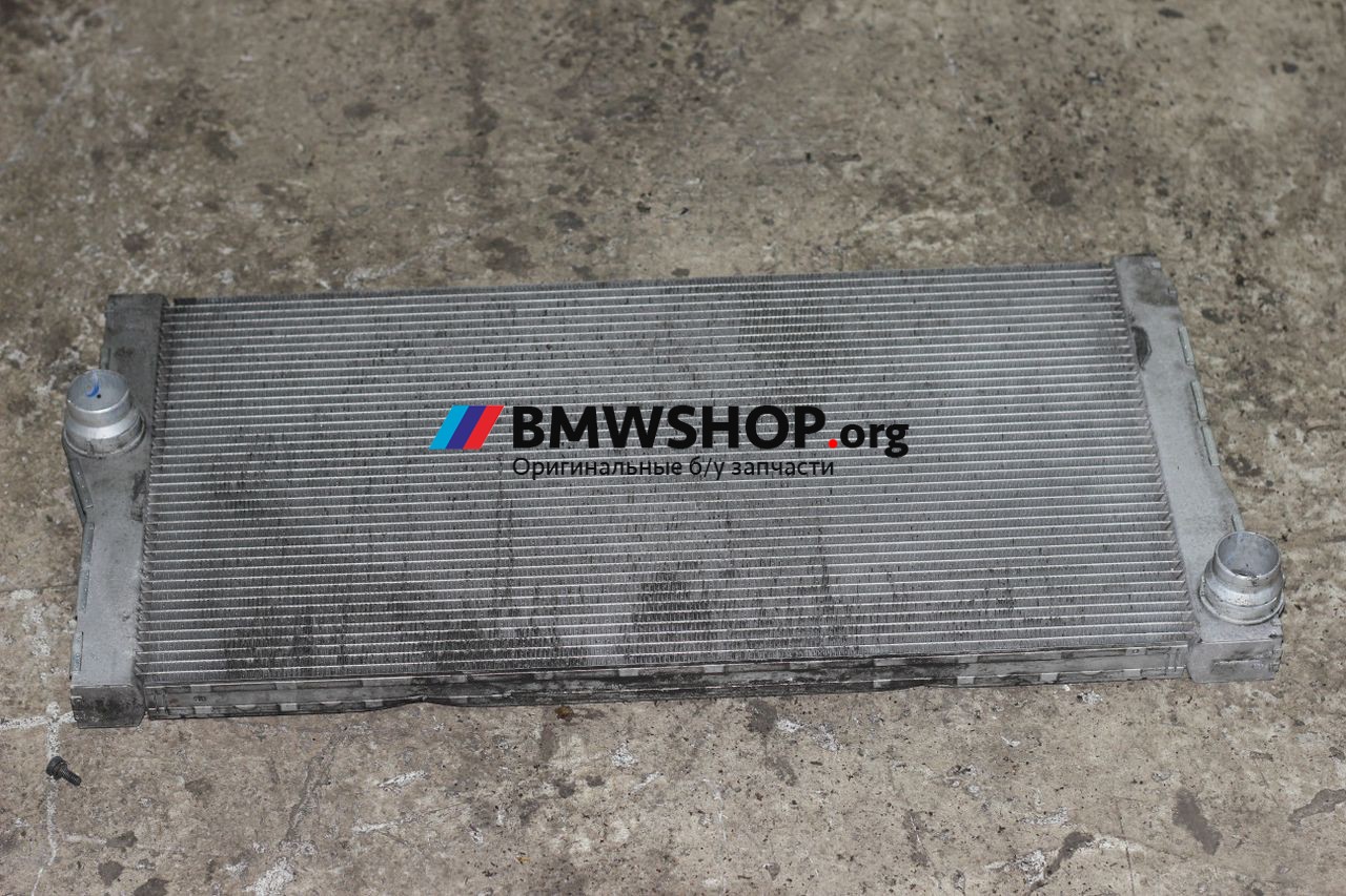 радиатор (основной) BMW 5 серия F07/F10/F11 2011, 2.0 л., дизель, МКПП, черный 475, седан, правый руль, 17118509177
