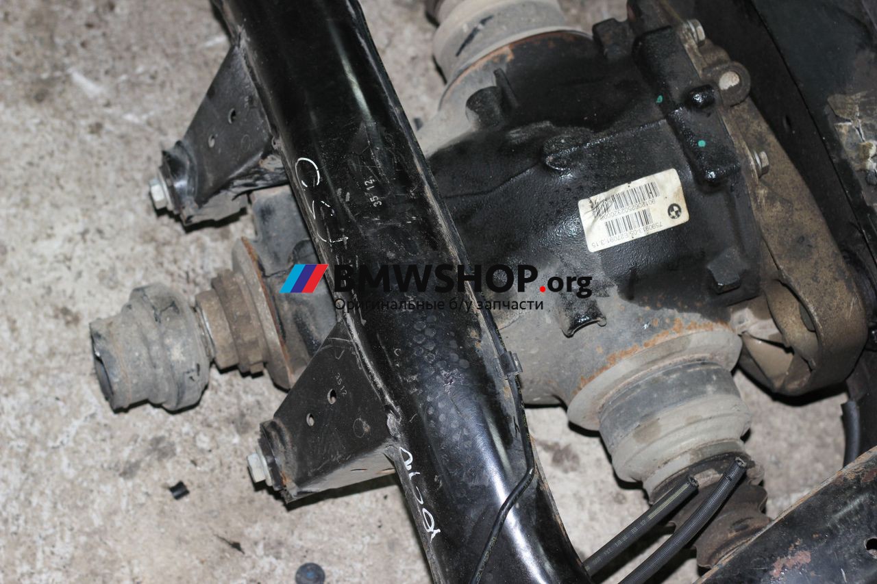 редуктор заднего моста BMW X5 E70 [рестайлинг] 2012, 3.0 л., дизель, АКПП, черный, внедорожник 5 дв., правый руль, 33107590913
