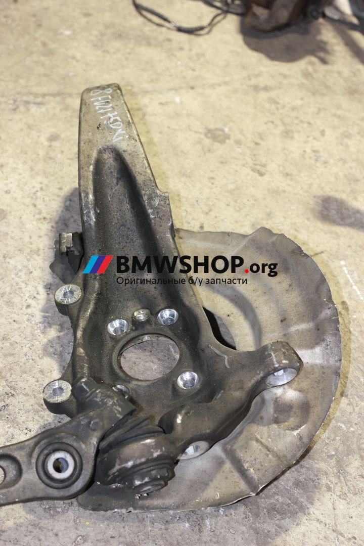 кулак поворотный левый BMW 7 серия F01/F02 2011, 4.4 л., бензин, АКПП, черный, седан, 31216777749
