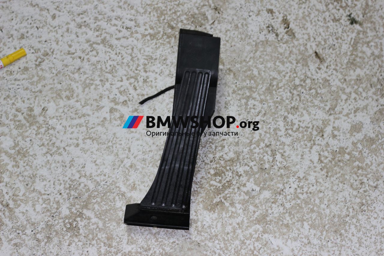 педаль BMW X5 E70 2009, 3.0 л., дизель, АКПП, внедорожник 5 дв., правый руль, 34526786285
