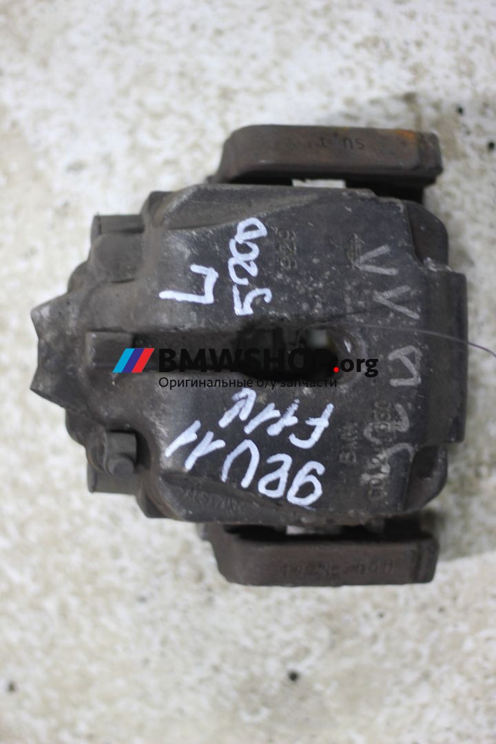 суппорт передний левый BMW 5 серия F07/F10/F11 2011, 2.0 л., N47 D20 C, дизель, АКПП, a89, универсал, задний привод, правый руль, 6791919