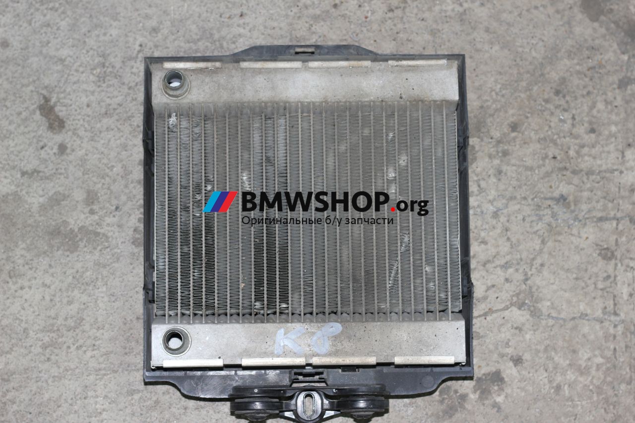 радиатор дополнительный системы охлаждения BMW 7 серия F01/F02 2011, 4.4 л., бензин, АКПП, черный, седан, 17117805630