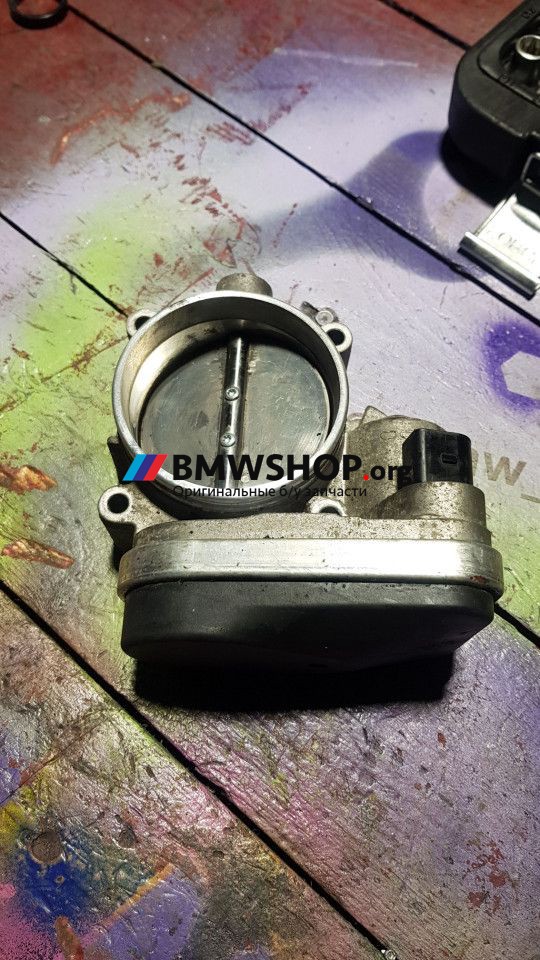 заслонка дроссельная BMW 5 серия E60/E61 2005, 2.5 л., бензин, 13547516946, 7516946