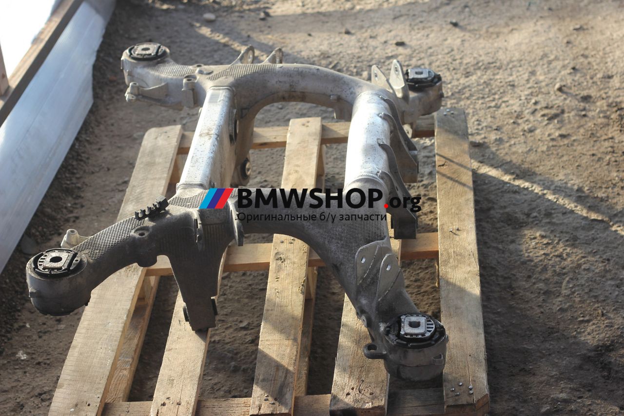 балка подвески задняя BMW 7 серия G11/G12 2018, 4.0 л., дизель, АКПП, 475 цвет, седан, 6883918
