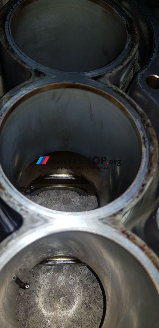блок цилиндров BMW 5 серия E60/E61 2005, 2.5 л., бензин, 7558332