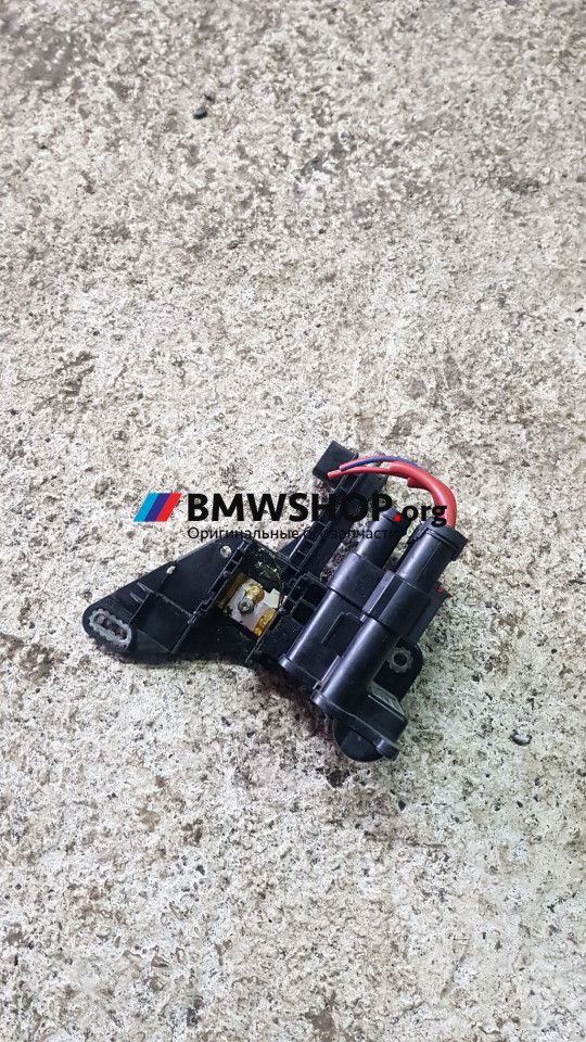 распределитель тока BMW 3 серия F30/F31 [рестайлинг] 2015, 2.0 л., B48 B20 B, бензин, АКПП, белый, седан, задний привод, 9296151