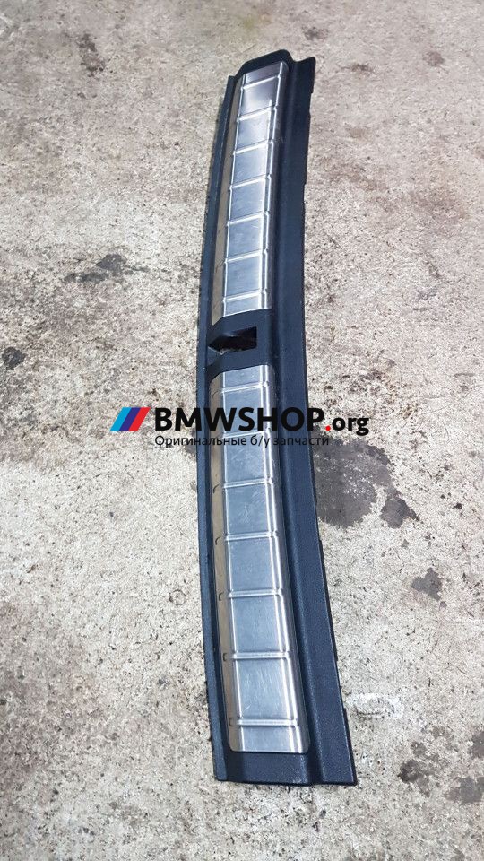 накладка двери (крышки) багажника BMW X1 F48 2017, 2.0 л., дизель, АКПП, серебристый , 7413689