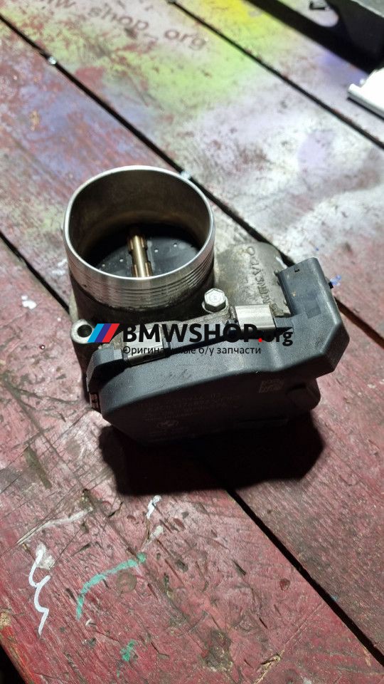 заслонка дроссельная BMW 7 серия F01/F02 2010, 4.4 л., бензин, АКПП, schwarz 2 (668), седан, 7555944