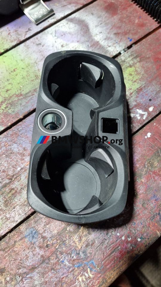 подстаканник BMW 3 серия G20 2020, 2.0 л., гибрид, АКПП, седан, правый руль, 6809803