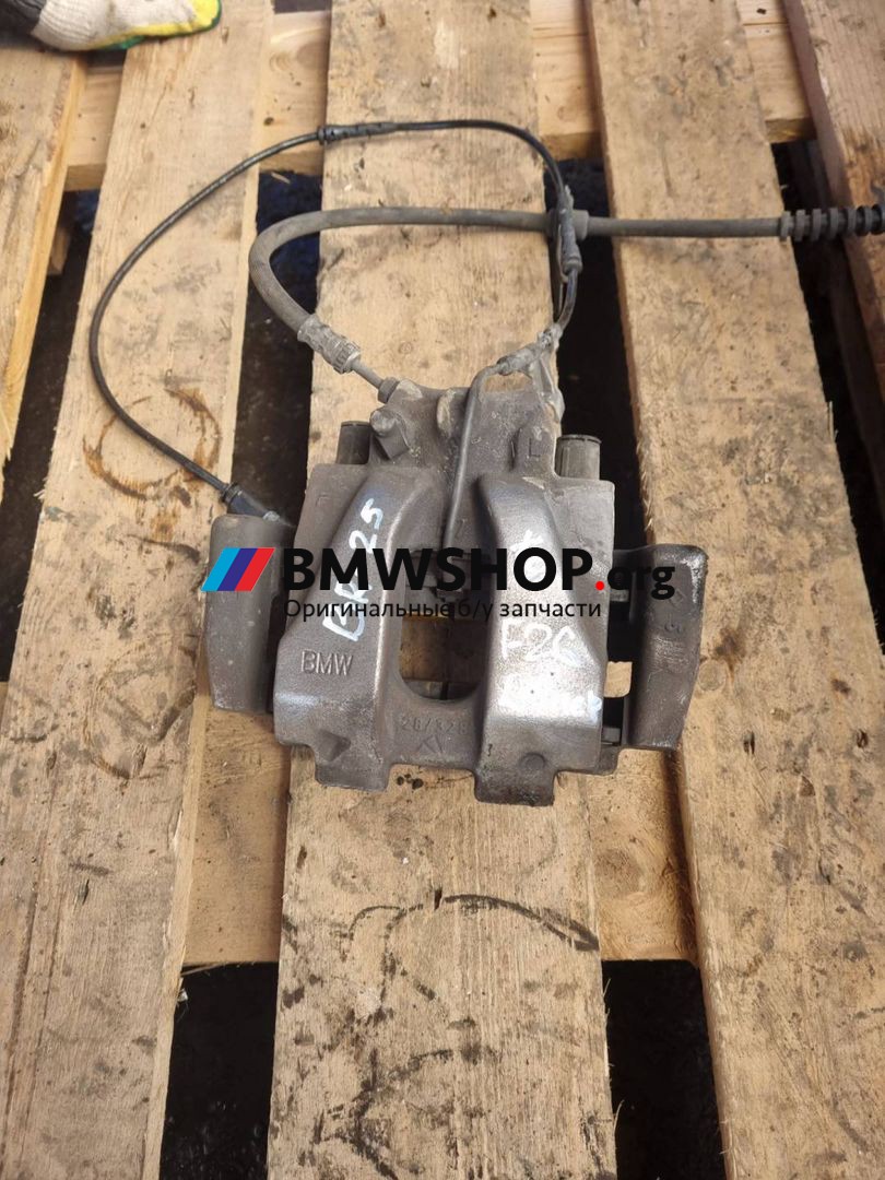 суппорт передний левый BMW X4 F26 2017, 2.0 л., B47 D20 A, дизель, АКПП, 34106790921