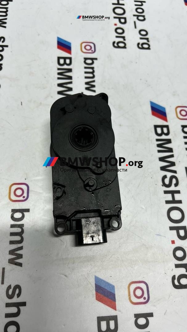 жалюзи BMW 3 серия G20 (2018 - 2026), 3.0 л., B58B30, бензин, АКПП, седан, полный привод, правый руль, 9464869