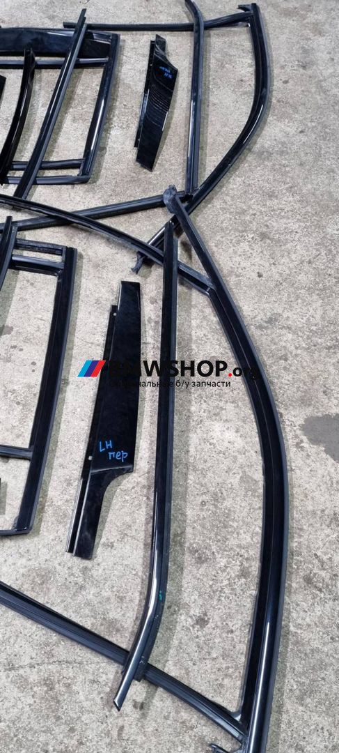 Комплект молдингов BMW X3 G01 (2017 - 2026), 2.0 л., B47 D20 B, дизель, АКПП, black-sapphire metallic (475), полный привод, правый руль, 51337410021