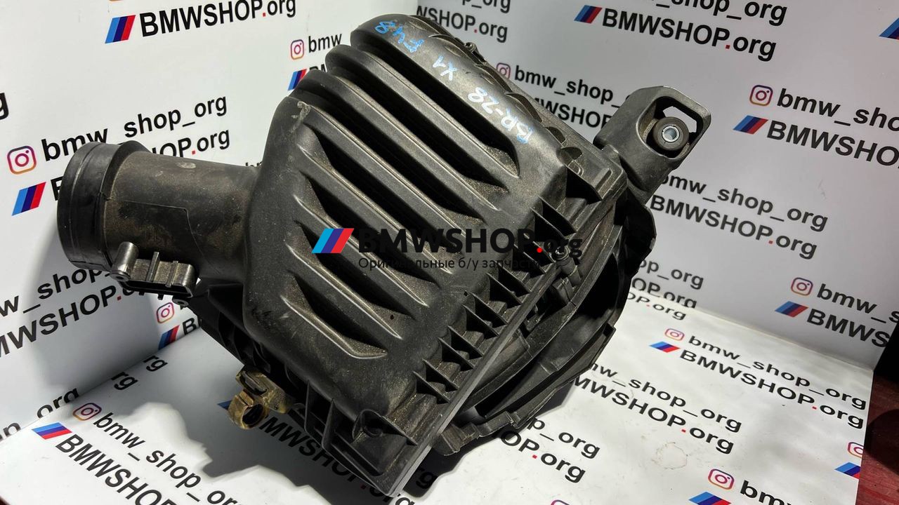 корпус воздушного фильтра BMW X1 F48 2019, 2.0 л., B48 A20 A, бензин, АКПП, хетчбэк 5 дв., передний привод, правый руль, 13718655834