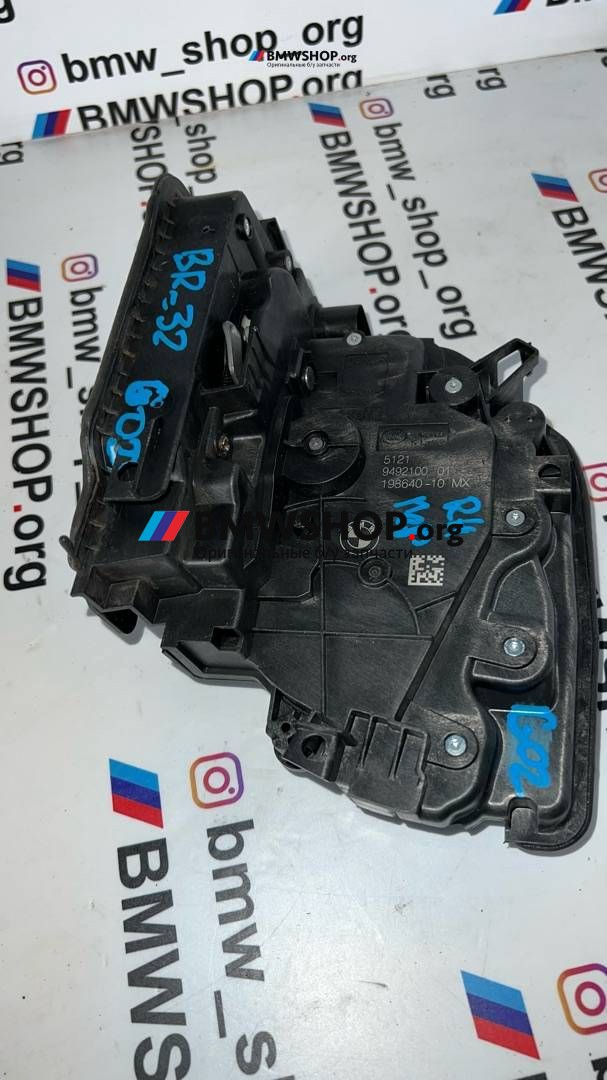 замок двери передней правой BMW X4 G02 2018, 3.0 л., B57 D30 B, дизель, АКПП, sonnenstein metallic (c1n), полный привод, правый руль, 51219492100