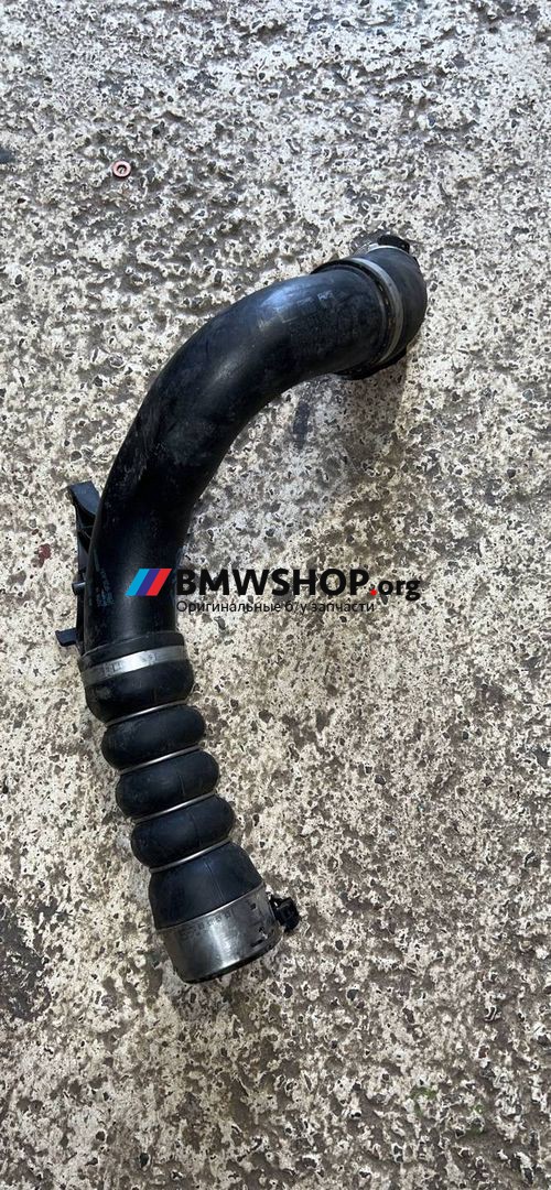 патрубок интеркулера BMW X1 F48 2019, 2.0 л., B48 A20 A, бензин, АКПП, хетчбэк 5 дв., передний привод, правый руль, 13718655836