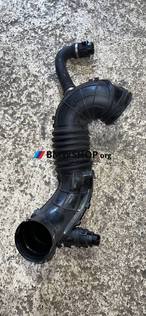 патрубок турбины BMW 3 серия F30/F31/F34 [рестайлинг] F30 2015, 2.0 л., N47 D20 C, дизель, АКПП, a300, седан, задний привод, правый руль, 13717810745