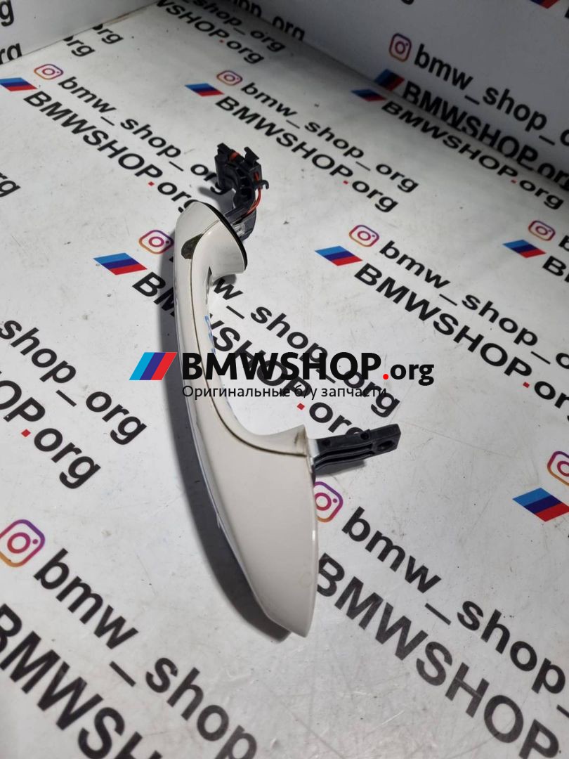 ручка наружная BMW 5 серия G30/G31 G30 2019, 2.0 л., гибрид, АКПП, blue-stone metallic, седан, задний привод, правый руль, 8492240