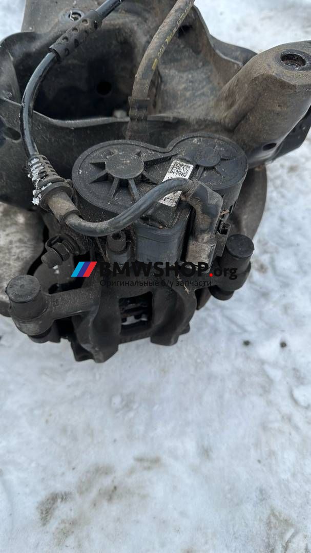 суппорт задний левый BMW X2 F39 2019, 2.0 л., B47 C20 B, дизель, АКПП, mineral-grau metallic, полный привод, правый руль, 6883027