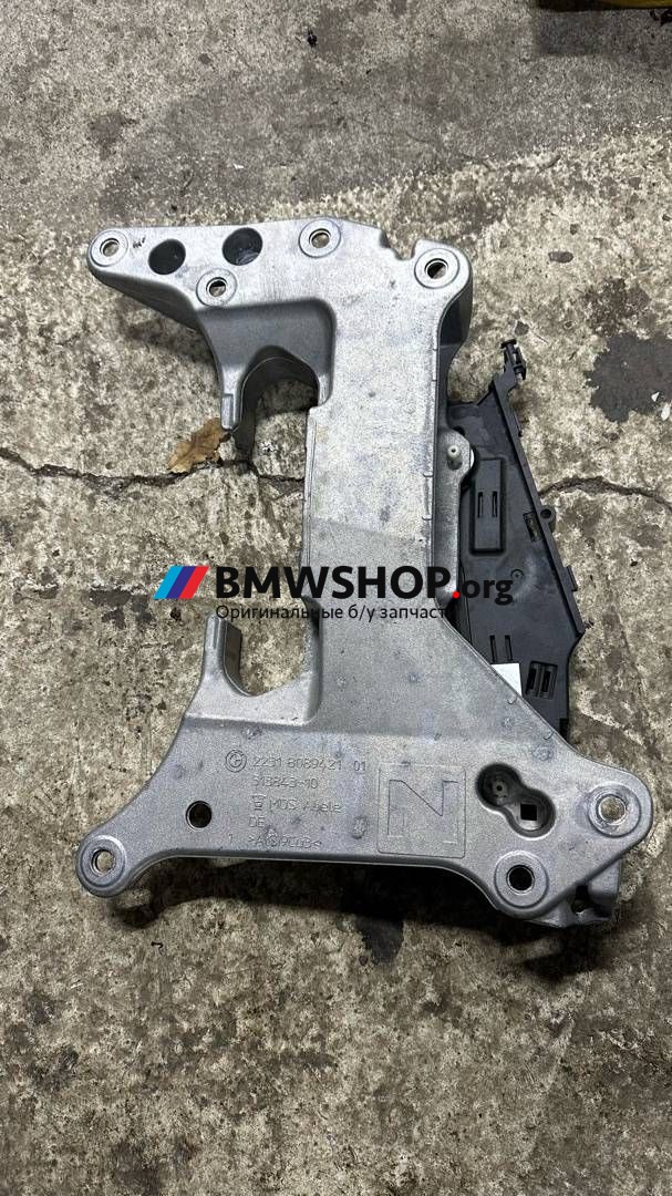 кронштейн КПП BMW M3 G80/G81 G80 2021, 3.0 л., S58B30A, бензин, АКПП, седан, задний привод, 22318089421
