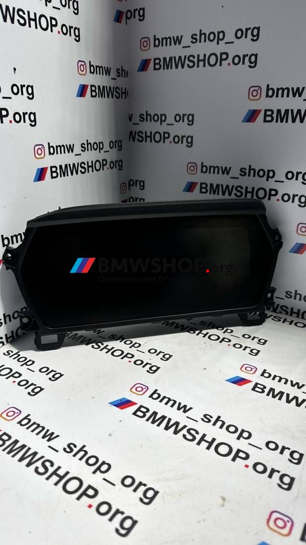 щиток приборов (приборная панель) BMW 1 серия F40 2021, 1.5 л., B38 A15 A, бензин, АКПП, misano-blau metallic (0c1d), хетчбэк 5 дв., передний привод, правый руль, 62105A2FC89