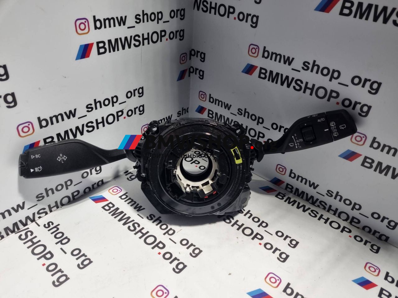переключатель подрулевой (стрекоза) BMW 1 серия F40 2021, 1.5 л., B38 A15 A, бензин, АКПП, misano-blau metallic (0c1d), хетчбэк 5 дв., передний привод, правый руль, 5A0FB96