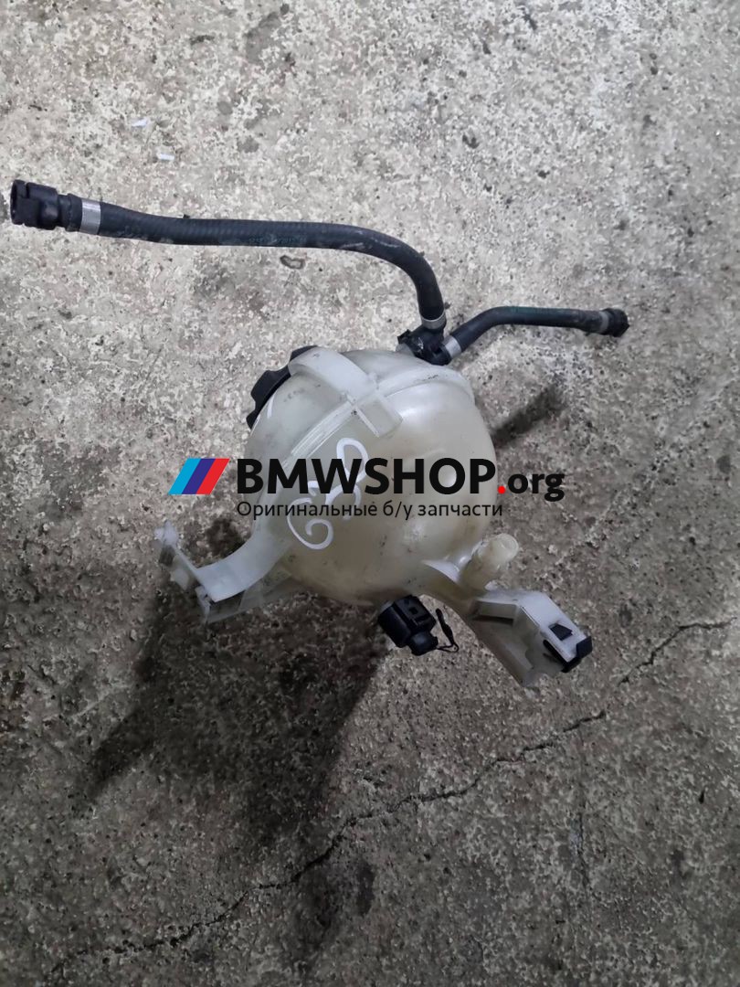 бачок расширительный BMW 5 серия G30/G31 G30 2019, 2.0 л., B47 D20 B, дизель, АКПП, blue-stone metallic (0c2y), седан, задний привод, правый руль, 17138610654
