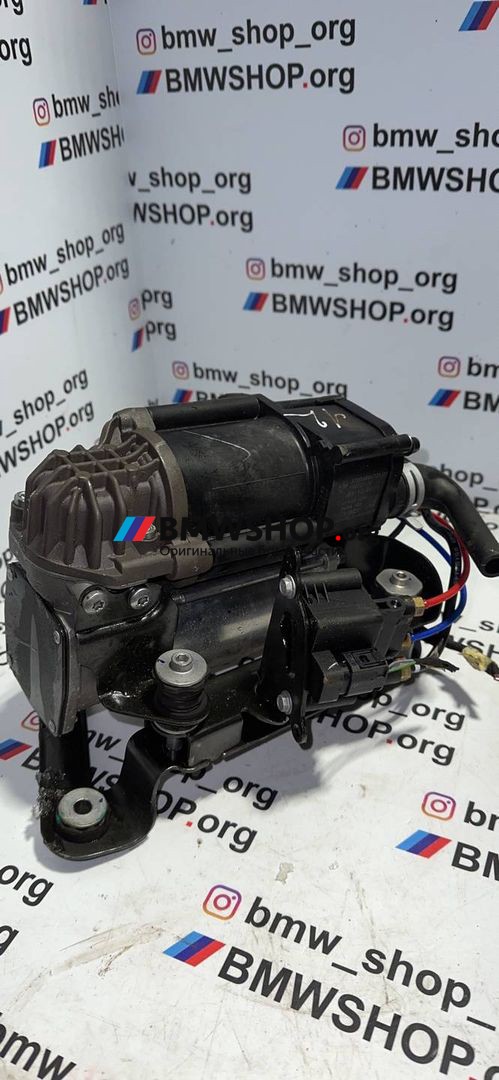 компрессор пневмоподвески BMW 5 серия G30/G31 [рестайлинг] G31 2021, 2.0 л., B47 D20 B, дизель, АКПП, 475 black-sapphire metallic, универсал, задний привод, правый руль, 37206886721