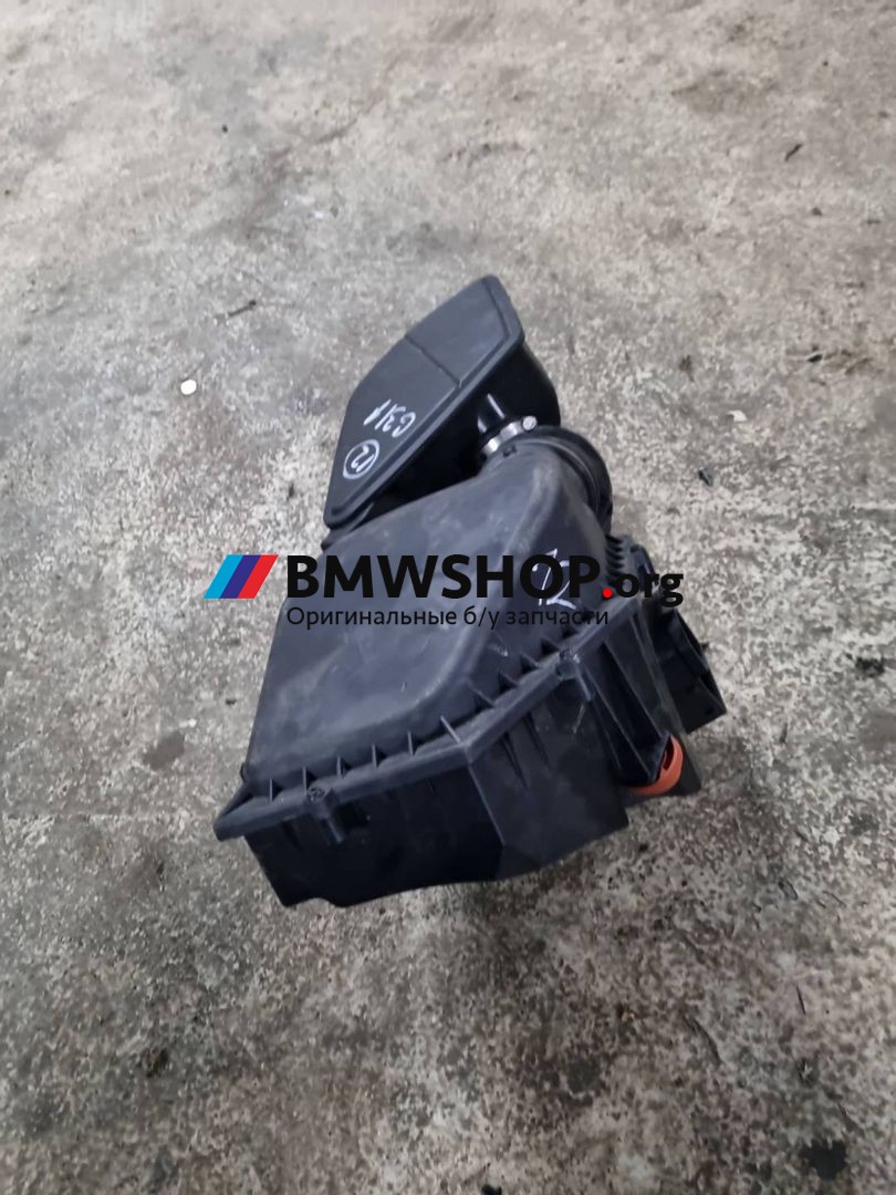 корпус воздушного фильтра BMW 5 серия G30/G31 [рестайлинг] G31 2021, 2.0 л., B47 D20 B, дизель, АКПП, 475 black-sapphire metallic, универсал, задний привод, правый руль, 13718620945