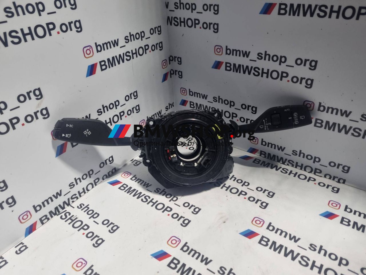 переключатель подрулевой (стрекоза) BMW 1 серия F40 F52 (2019 - 2026), 1.6 л., дизель, АКПП, белый, хетчбэк 5 дв., передний привод, правый руль, 9472542